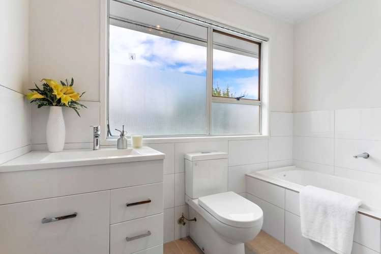 26 Cockayne Crescent Sunnynook_14