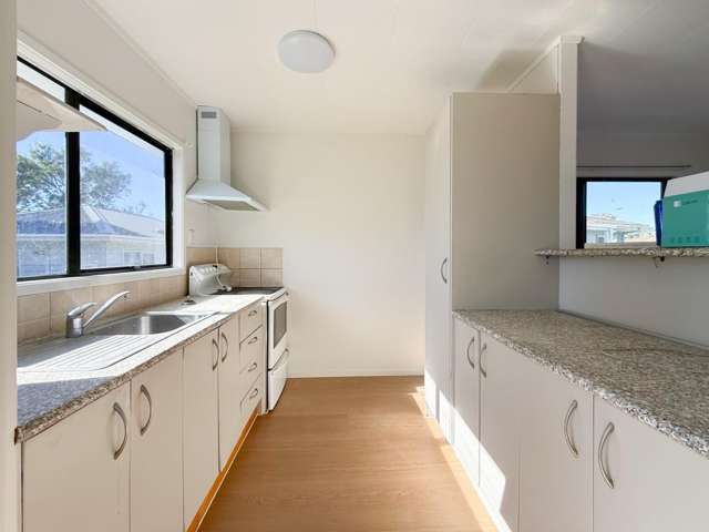 21 Silverstone Place 11401_2