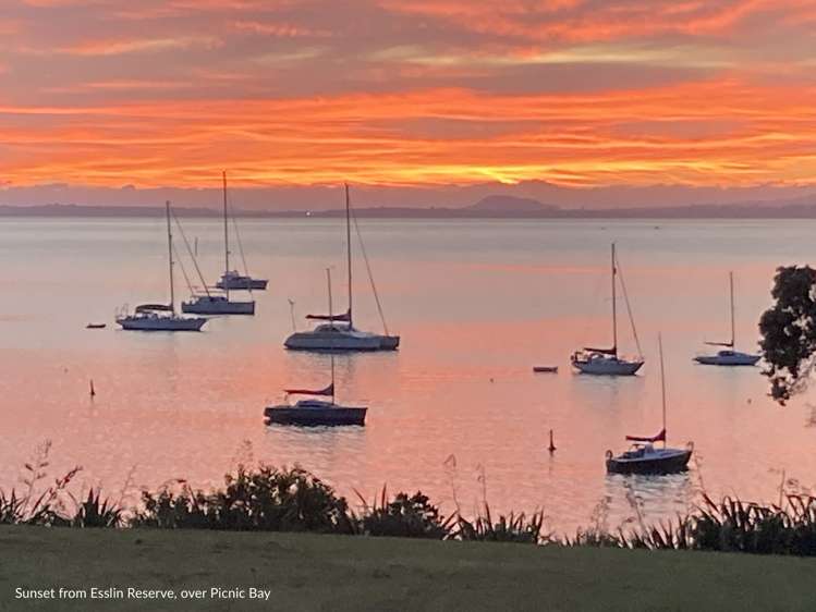 24 Esslin Road Surfdale_32