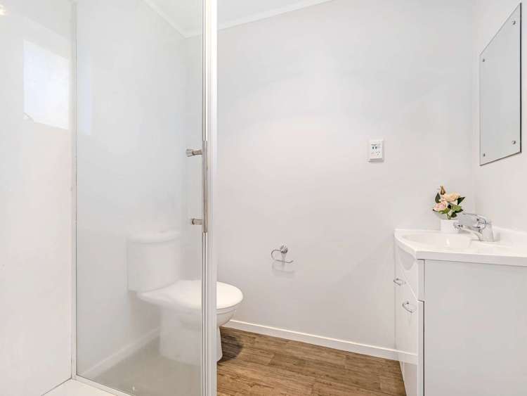 15 May Road Mangakakahi_24