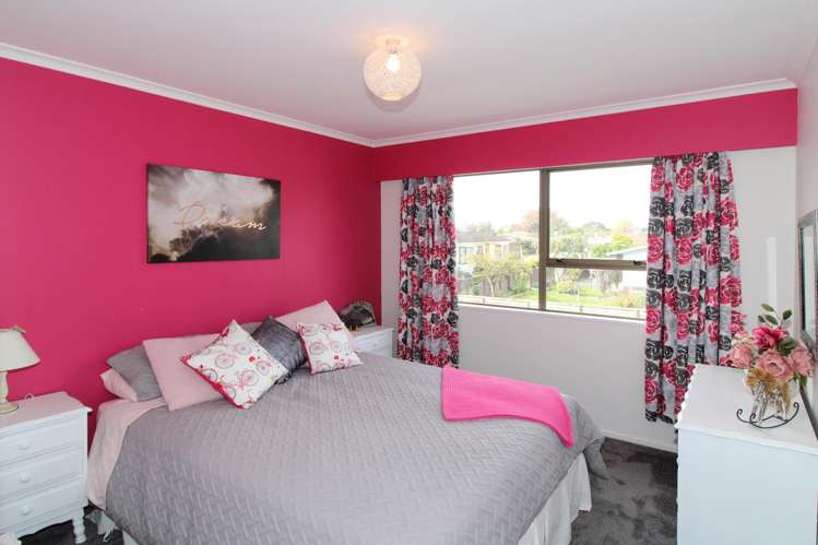 5 Chisholm Place Carterton_9