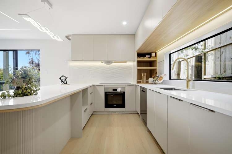 Lot 1-5/10 Tusac Place Totara Vale_14
