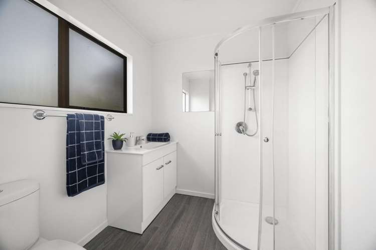 18a Grayson Avenue Mangakakahi_8