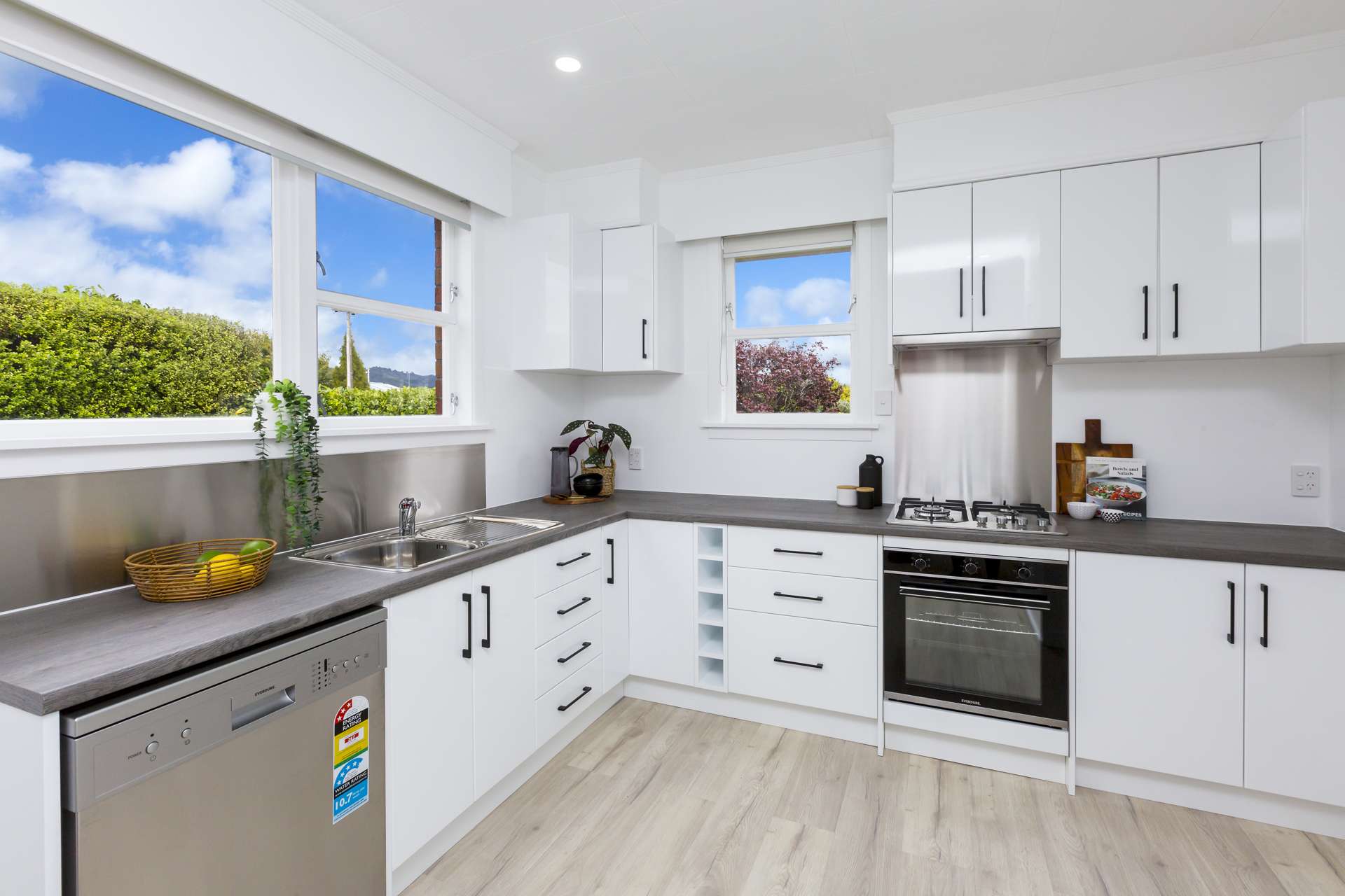 1/607 Fergusson Drive Trentham_0