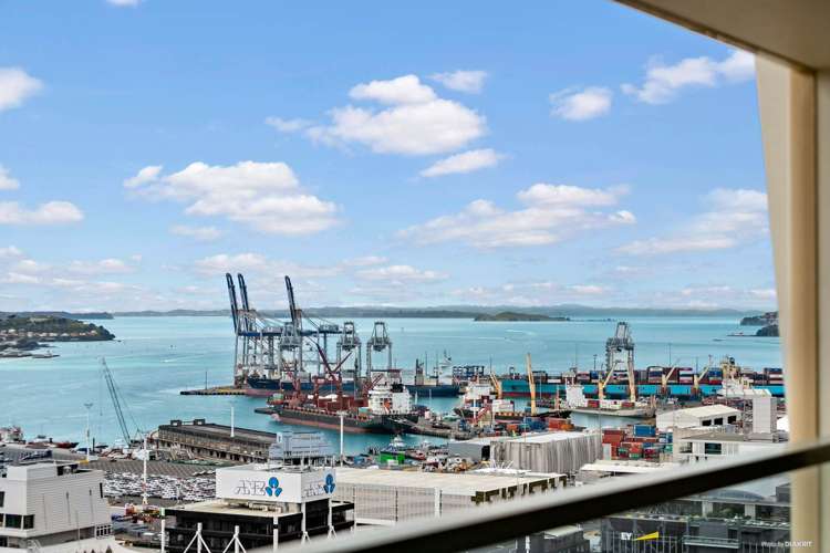 2406/8 Albert Street Auckland Central_3