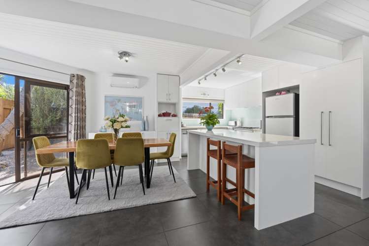 22A Eastern Beach Road Eastern Beach_19