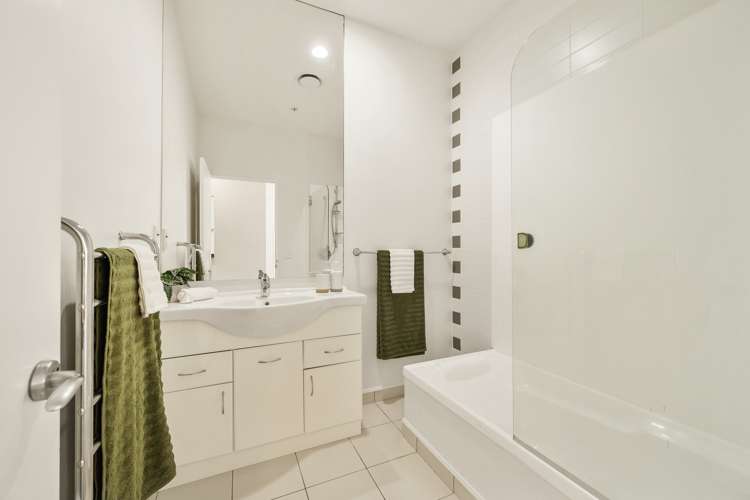 502/107 Thorndon Quay Pipitea_9