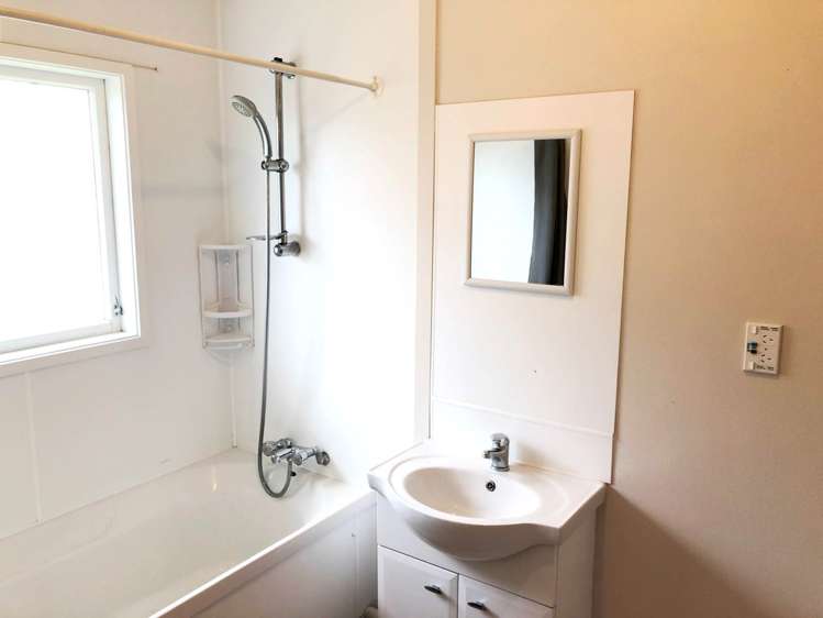 2/43 Celtic Crescent Ellerslie_5