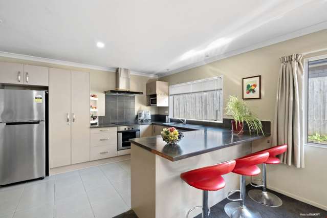 11 Manning Rise Flat Bush_1