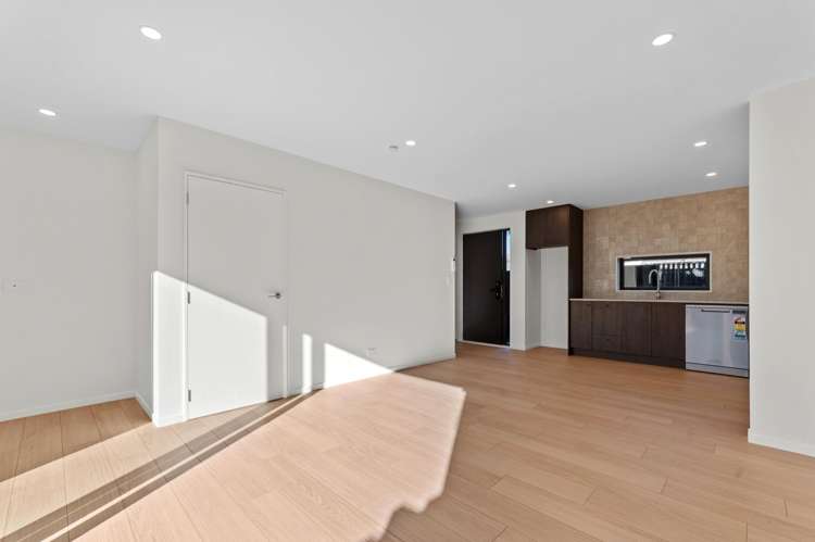 4/10 Seddon Street_3