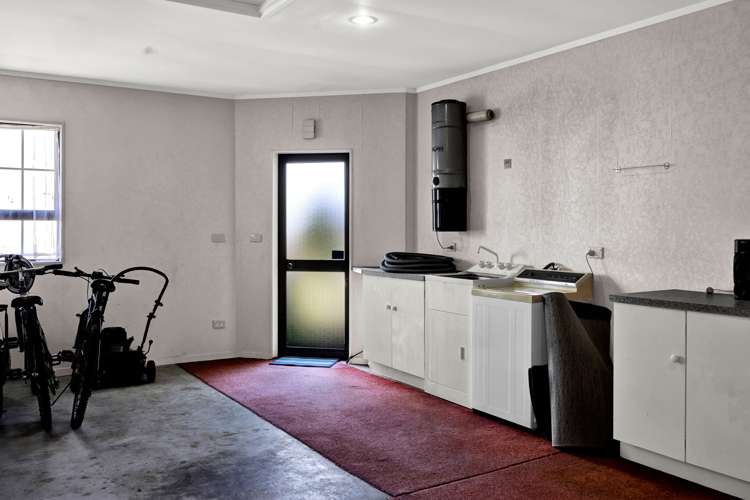 10a Waiwera Place Merrilands_18