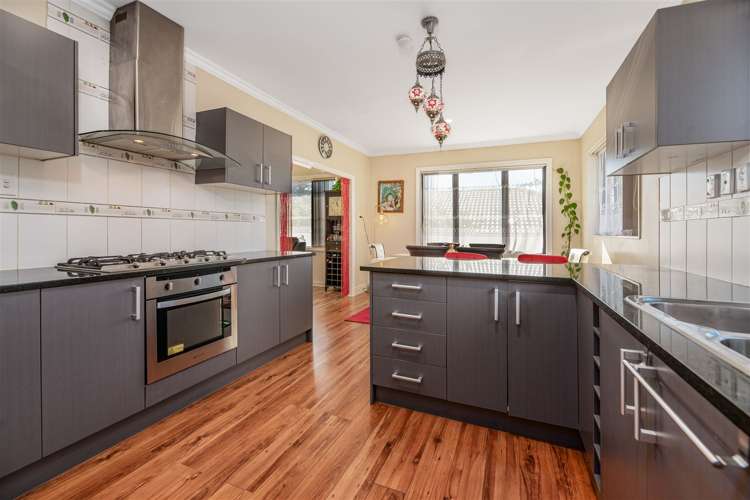 82 Metcalfe Road Ranui_15