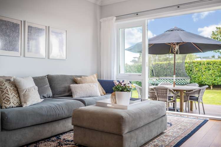 20 Bradbury Road Botany Downs_6