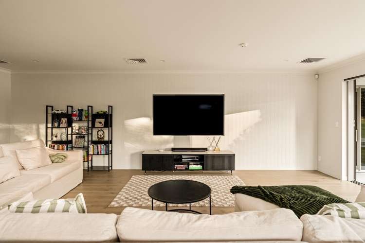 194 Oceanbeach Road Mt Maunganui_26