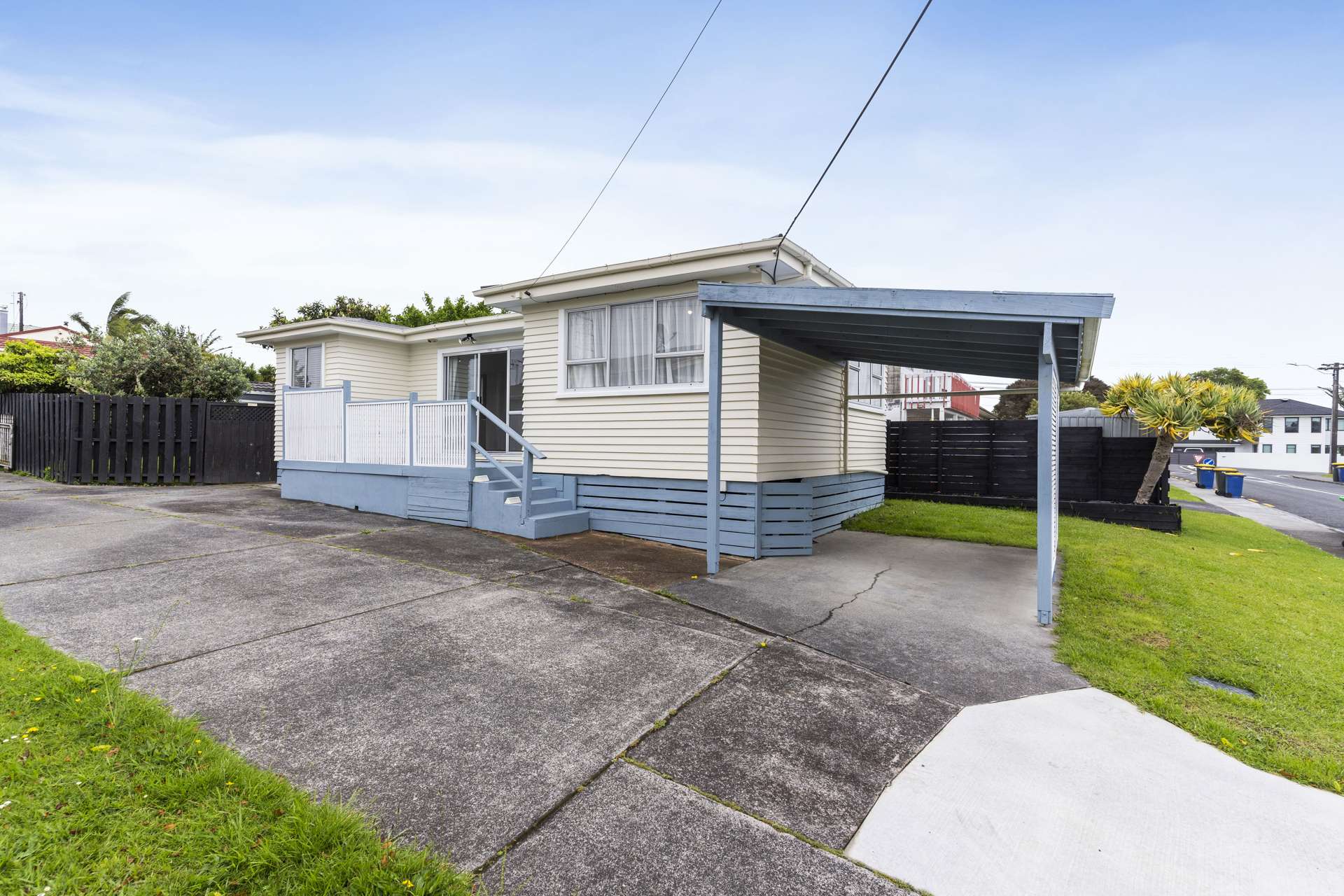 1 Marlene Avenue Te Atatu South_0