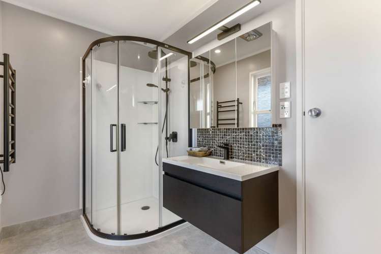 2/10 Omana Road Papatoetoe_11