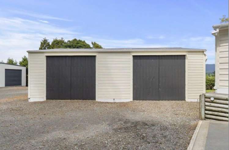 144 King Road Inglewood_21
