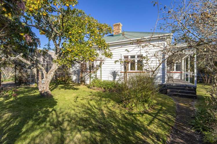 42 Boord Crescent Kumeu_8