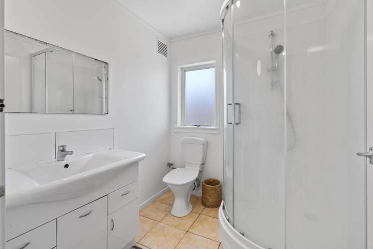 2/75 Belt Road New Plymouth Central_19