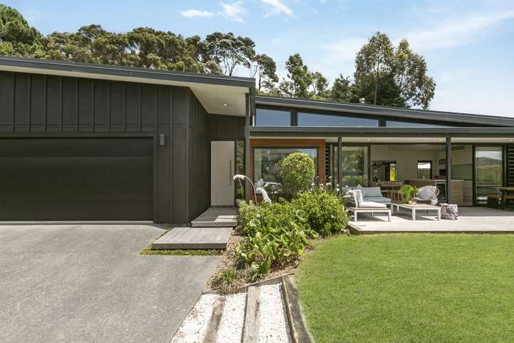 14 Eastvale Close Greenhithe_17