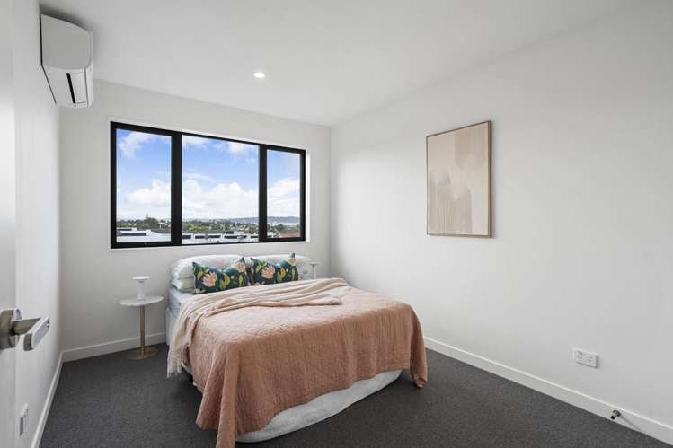 9-11 Huia Road Point Chevalier_10