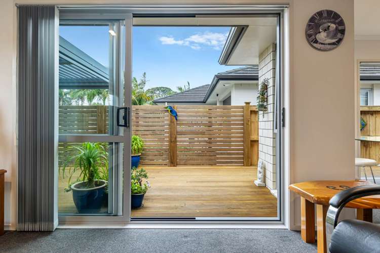 5 Laurie Street Red Beach_19