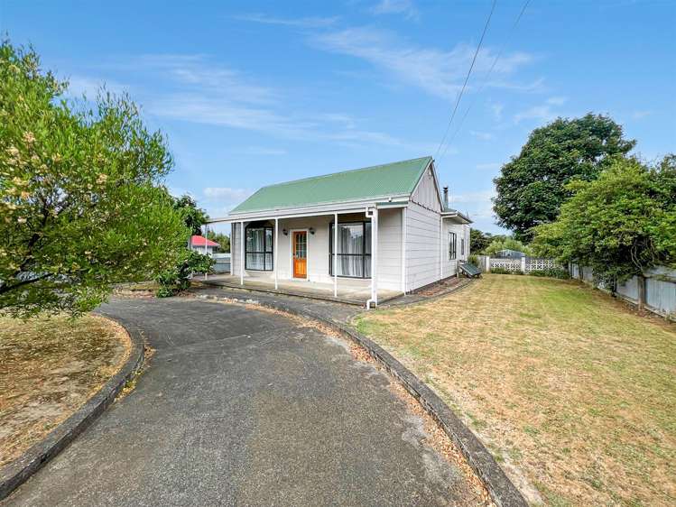 8 Edinburgh Street Dannevirke_15