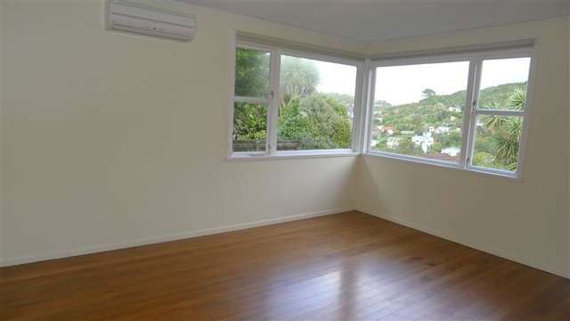 4 Chaucer Way Karori_1