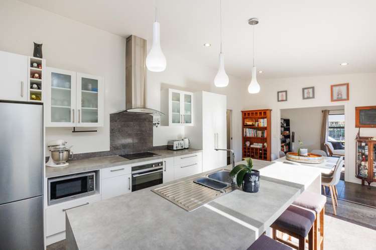 51 Chestnut Close Kelvin Grove_5