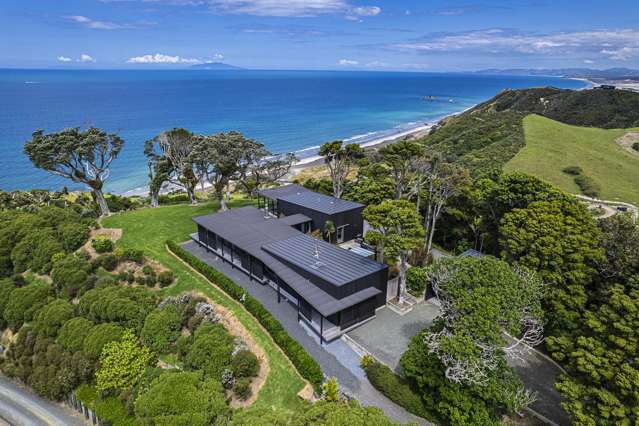Coastal Serenity in Bream Tail Farm