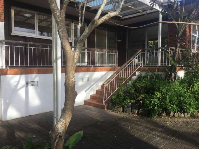 6 Youngs Road Papakura_1