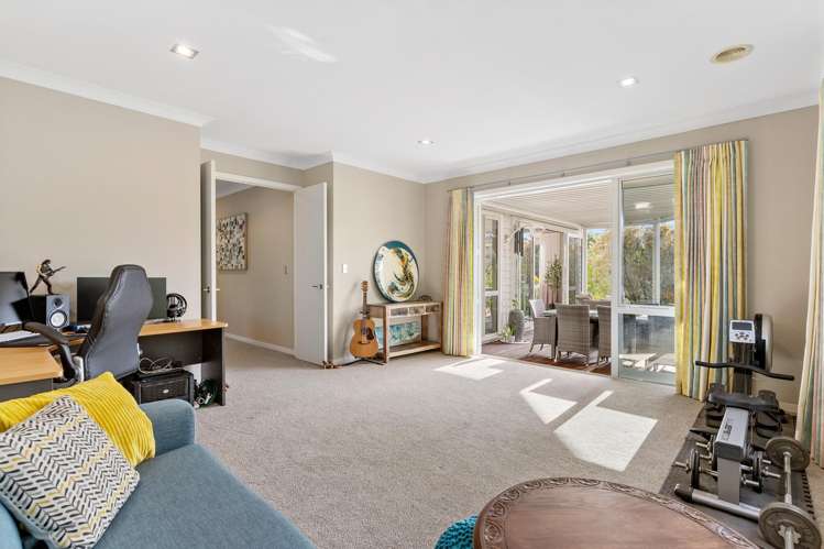 9 Beachwood Drive Hatfields Beach_21