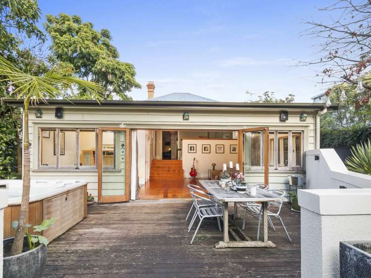 25 Leslie Avenue Sandringham_13