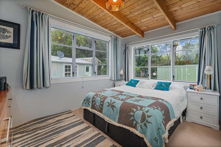 17 Cemetery Road Kuaotunu_11