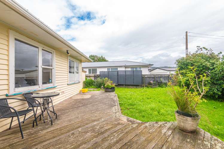 5 The Strand Wainuiomata_12