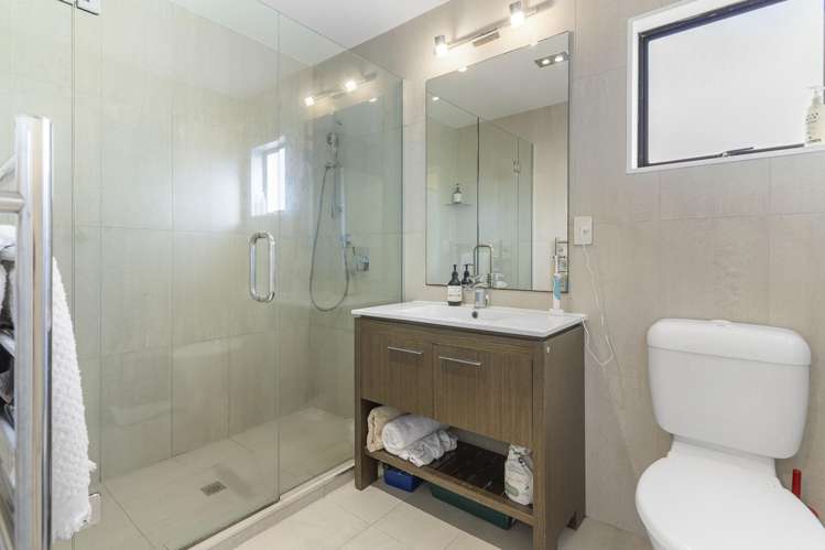 1/195 Abbotts Way Remuera_11