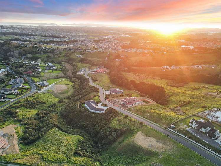 4 Tau Drive Flat Bush_8