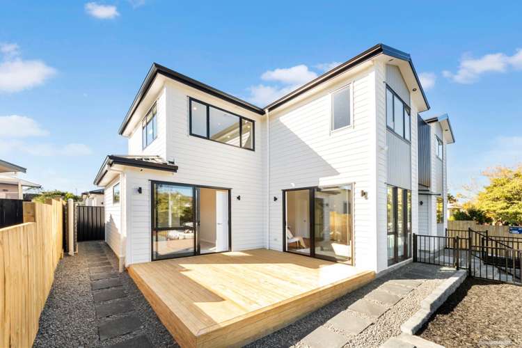 56a Riverpark Crescent Henderson_13