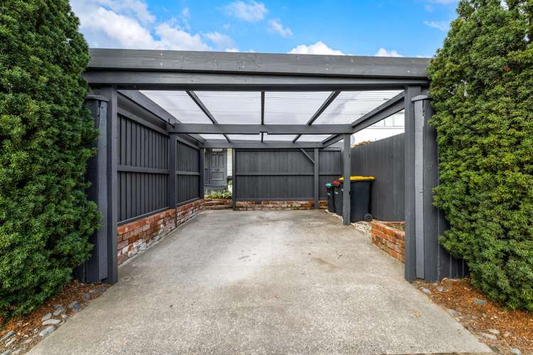 110 Office Road Merivale_26