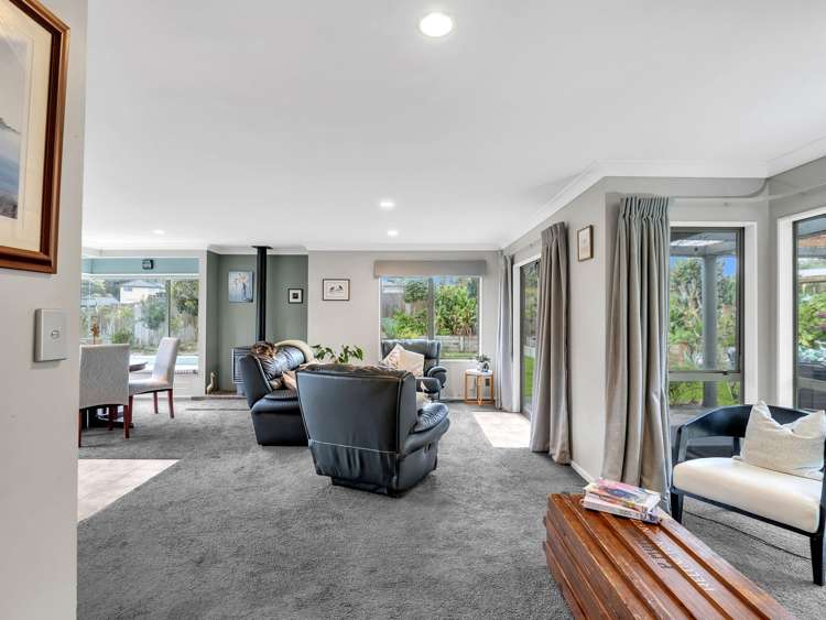 6 Holdsworth Drive Otamatea_11