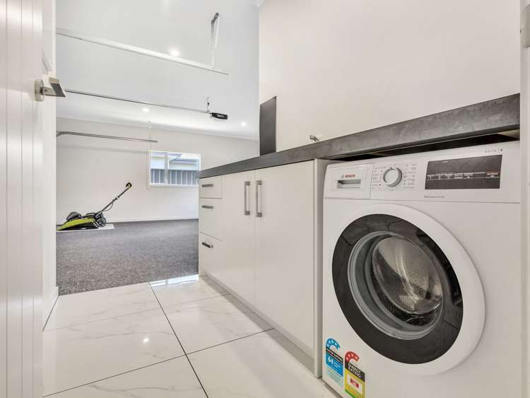 2 Drovers Way Frimley_22