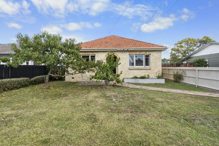 9a Saint Olpherts Avenue Hamilton East_17