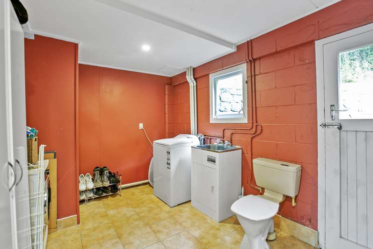 62 Clawton Street Westown_16