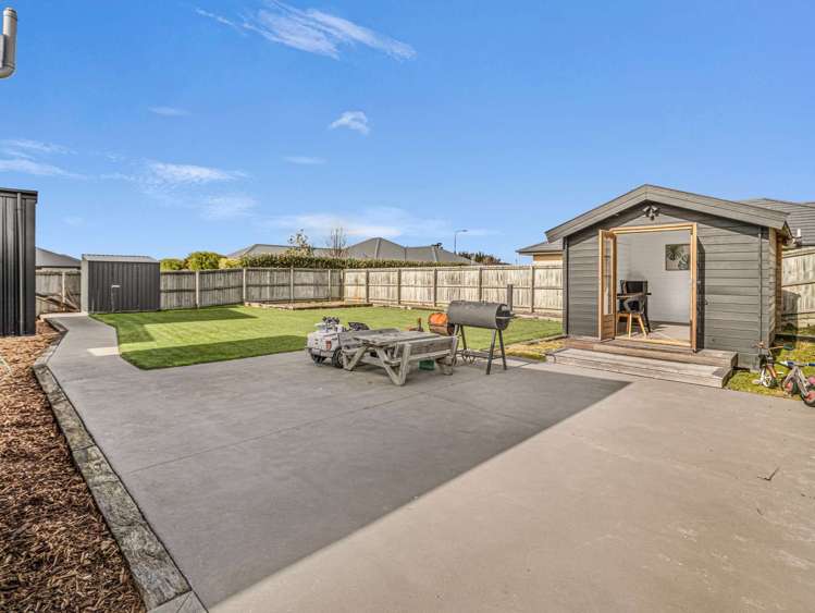 29 Petries Road Woodend_23