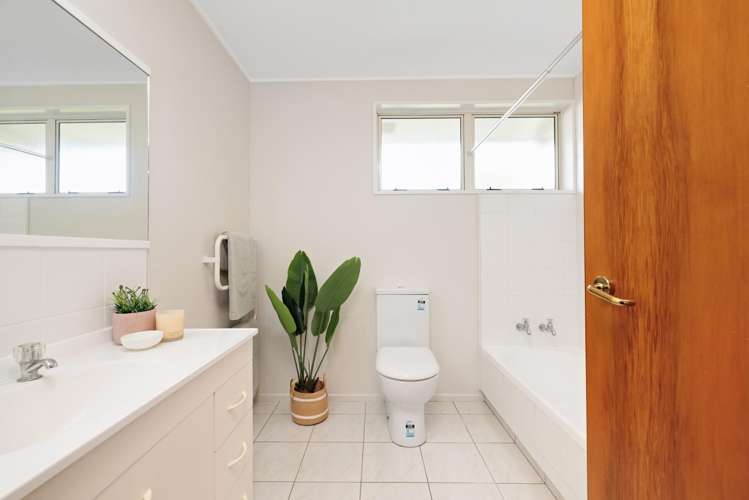 5 Grantleigh Way Pyes Pa_14