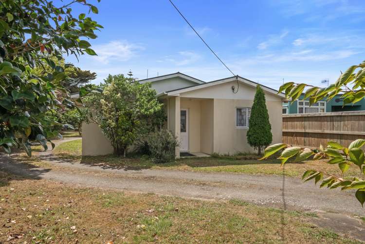 28 Hokio Beach Road Levin_16