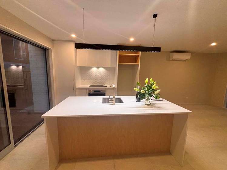 3/50 Marine Parade North New Brighton_3