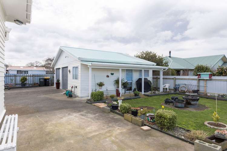 53 Barraud Street Dannevirke_14