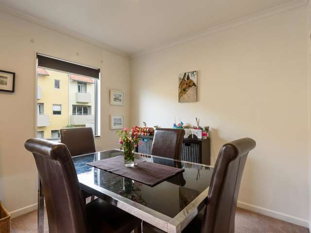 54/305 Evans Bay Parade Hataitai_2