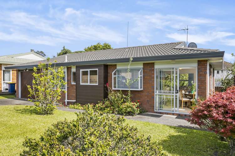 52 Bodi Place Te Atatu South_2